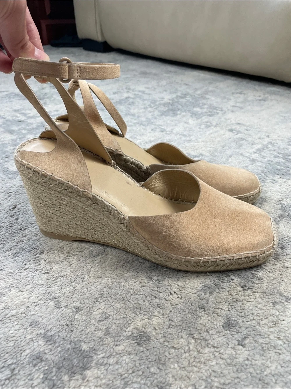 New Vince Cecilia Ankle Strap Espadrille Wedge Beige Suede Sz 9